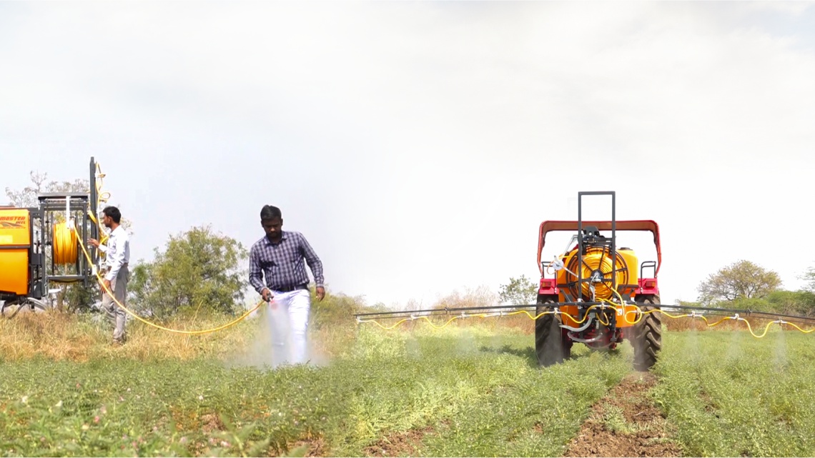 Mitrasprayer Website CM Boomreel 400 2 agriculture blower