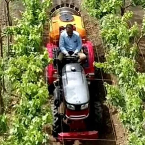 tractor mounted sprayer Sangli